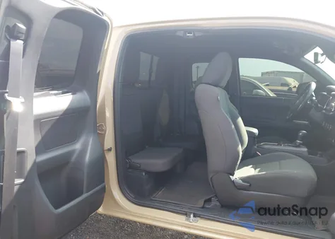 2017 Toyota Tacoma Sr5 V6 z USA, uszkodzony, nr VIN 5TFRZ5CN0HX039014